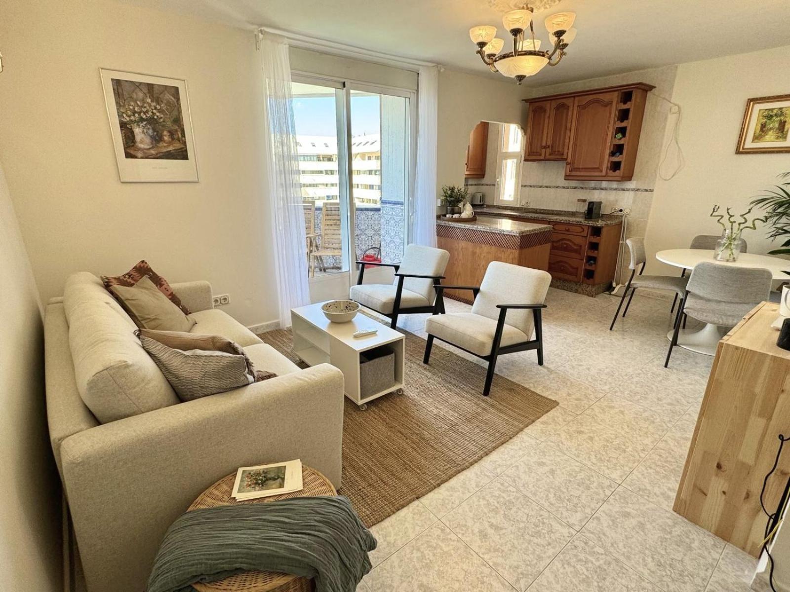 Beachfront Apartment With Terrace And Seaviews Fuengirola Bagian luar foto